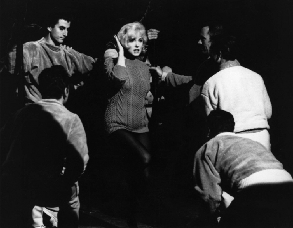 MM MyHeartBelongsToDaddy